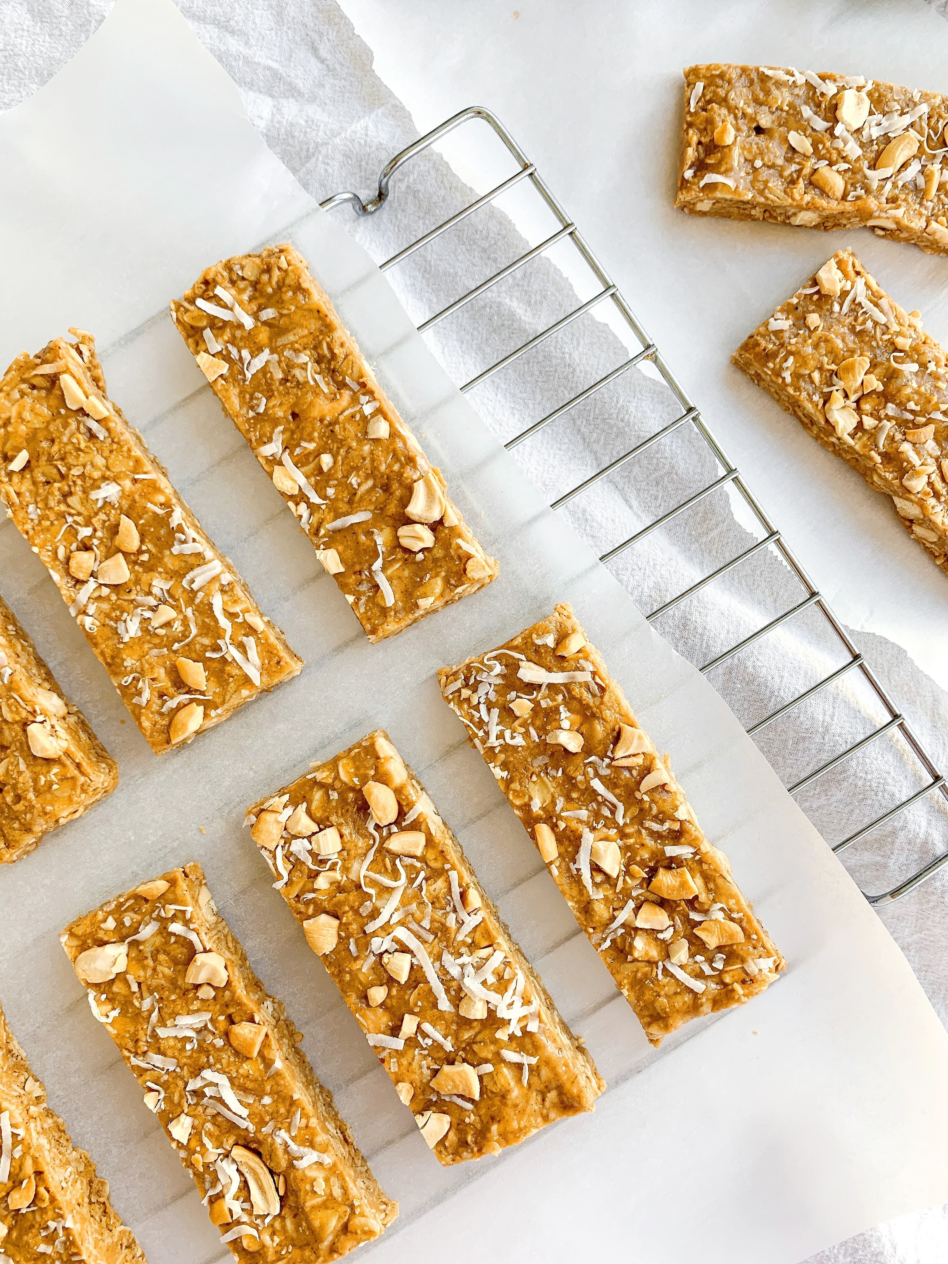 Chewy Cashew Coconut Granola Bars (No Bake)