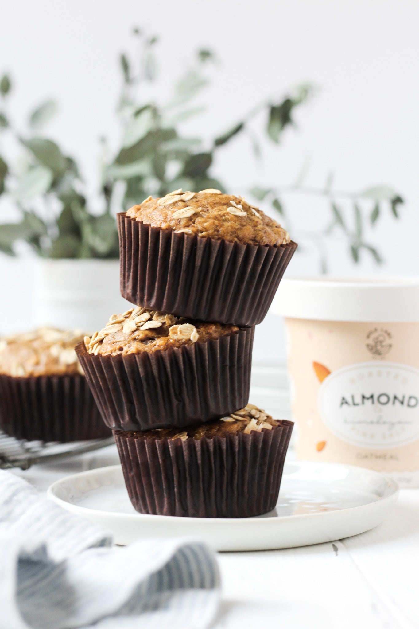 Vegan Banana Oatmeal Muffins by @thesweetoccasion